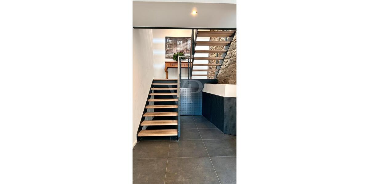 Maisonettenwohnung Siegen - 5 Zimmer, 192 m&sup2;, 2.400&euro; | Angebot:22169156