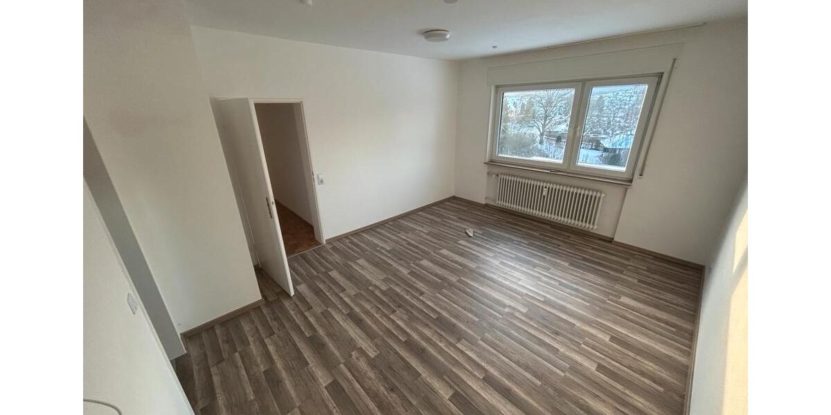 3,5 Zimmer Penthouse-Wohnung mit 2 Terrassen – sofort bezugsfrei 3.5 zimmer