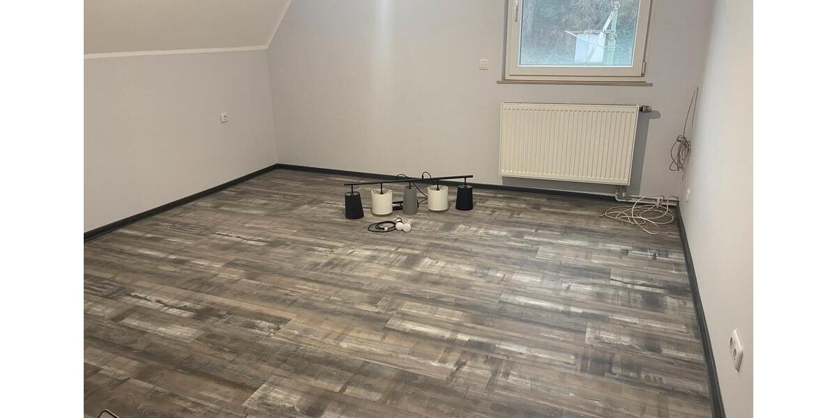 Freistehendes Einfamilienhaus mit großem Garten zur Miete 5 zimmer