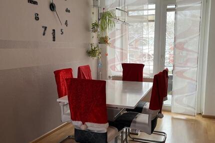 Moderne, voll möblierte 4-Zimmer-Wohnung mit zwei Balkonen 4 zimmer