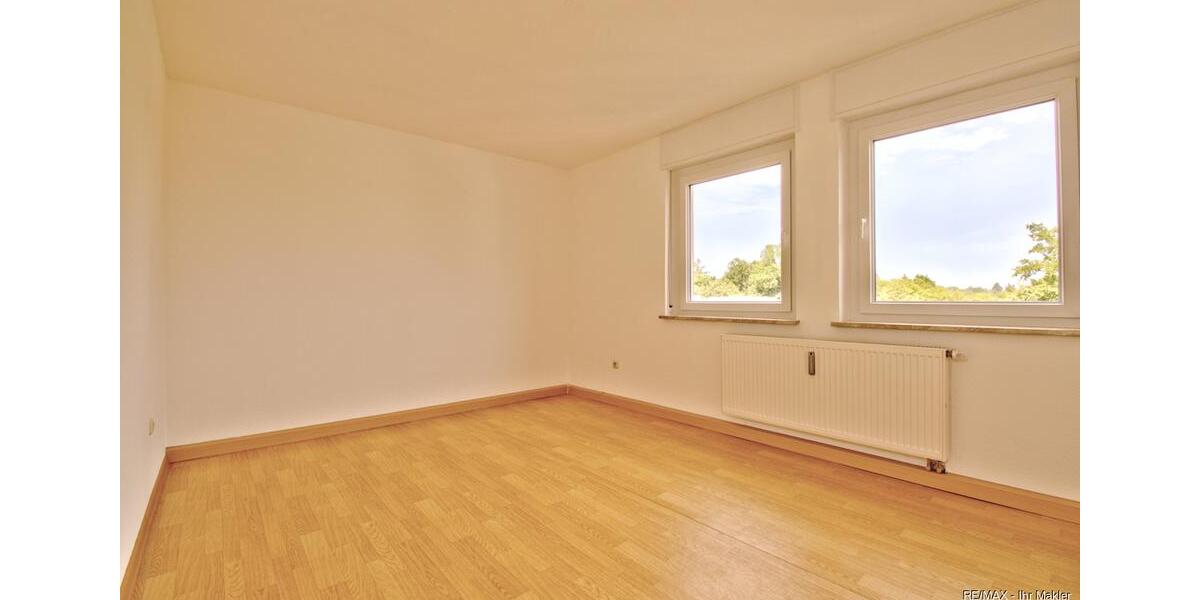Etagenwohnung Zirndorf - 3 Zimmer, 72 m&sup2;, 530&euro; | Angebot:24689922