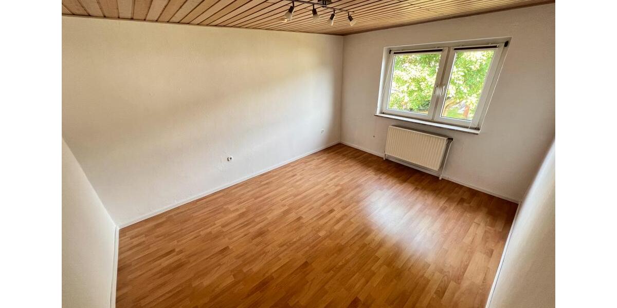 Etagenwohnung Kiel Meimersdorf - 3 Zimmer, 66 m&sup2;, 680&euro; | Angebot:25407364