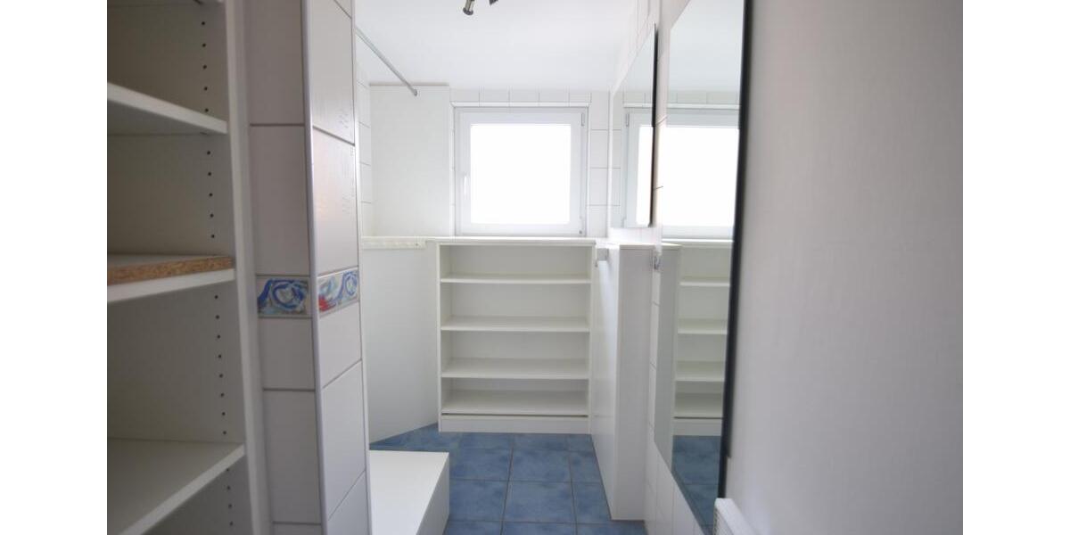 Etagenwohnung Ettlingen - 3.5 Zimmer, 81 m&sup2;, 1.200&euro; | Angebot:26663170
