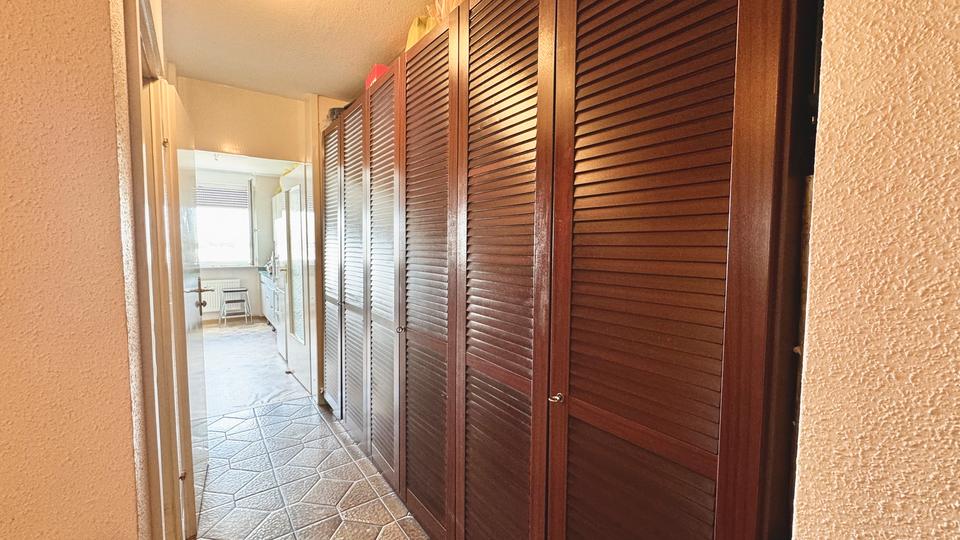 Möblierte 4-Zimmer-Wohnung mit Main- und Skylineblick im beliebten Offenbach Main Park 4 zimmer