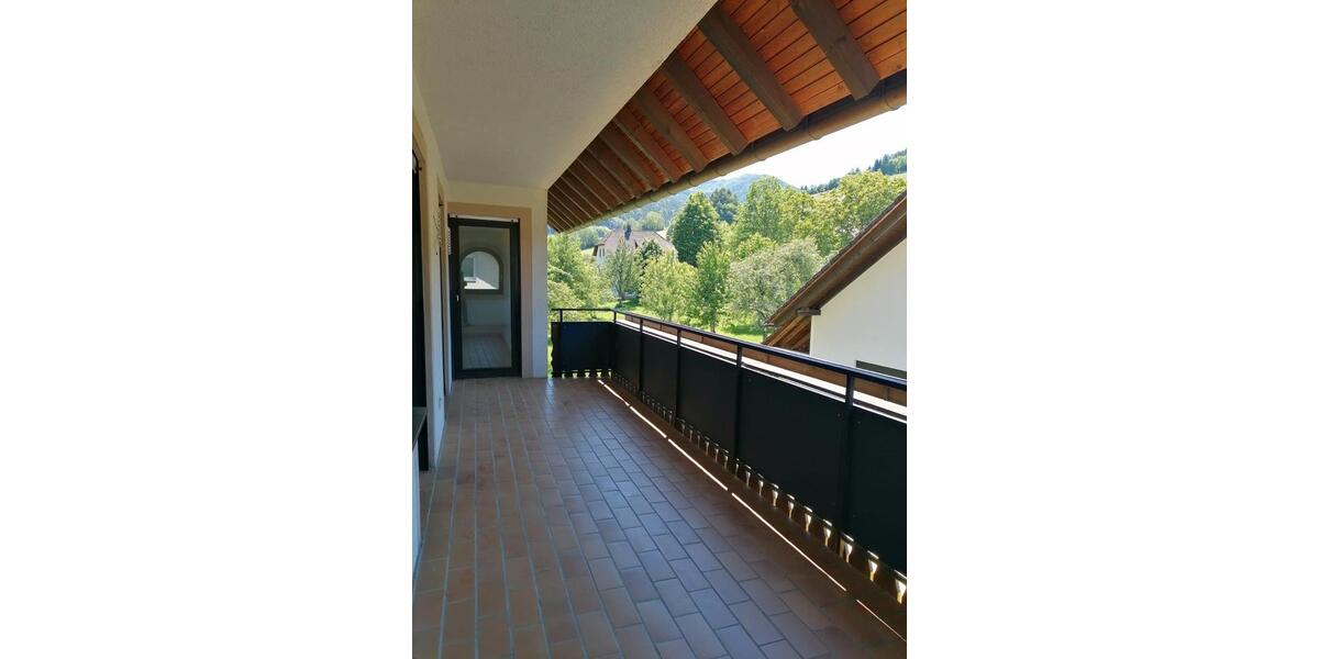 Etagenwohnung Simonswald - 3 Zimmer, 104 m&sup2;, 900&euro; | Angebot:26679219