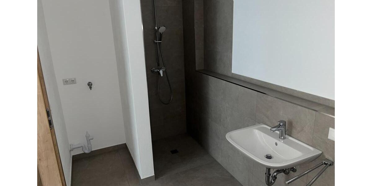 Etagenwohnung Töging am Inn - 2 Zimmer, 76 m&sup2;, 901&euro; | Angebot:23793848