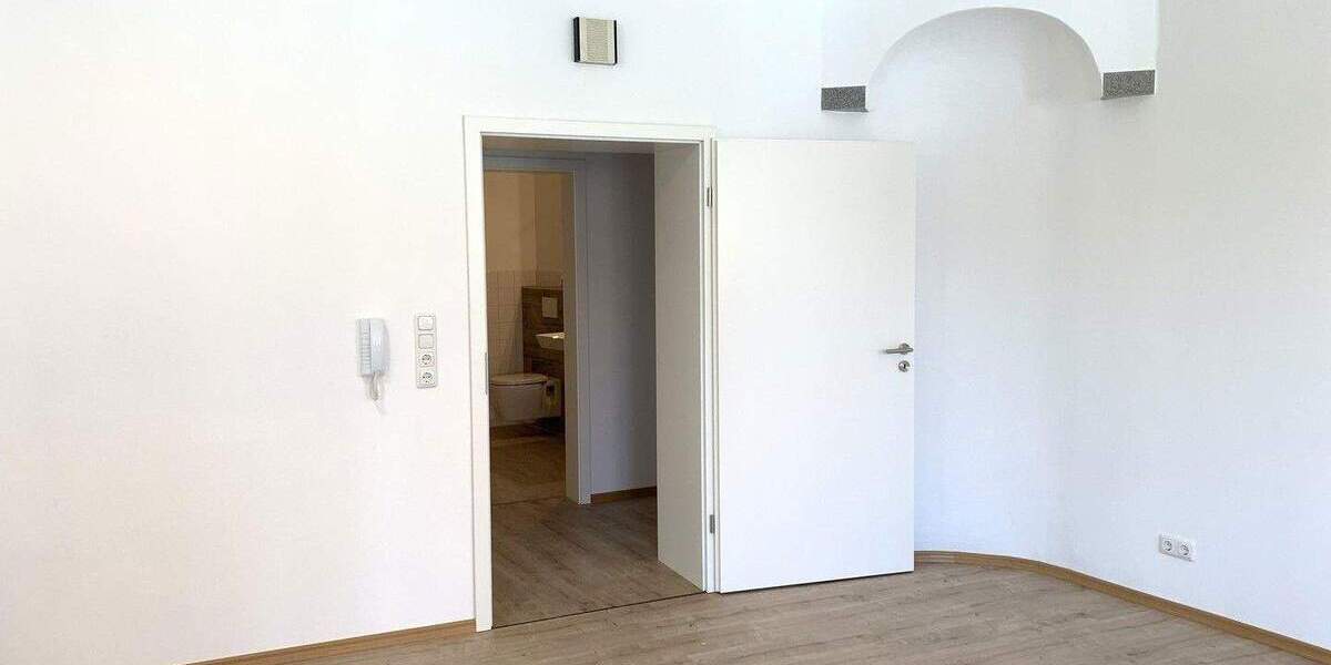 Etagenwohnung Straubung Straubing - 4 Zimmer, 84 m&sup2;, 820&euro; | Angebot:25711106