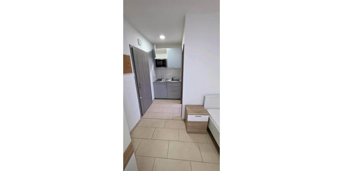 Modernes WG Zimmer mit eigene Bad nur für Frauen Wohngemeinschaft 3 zimmer