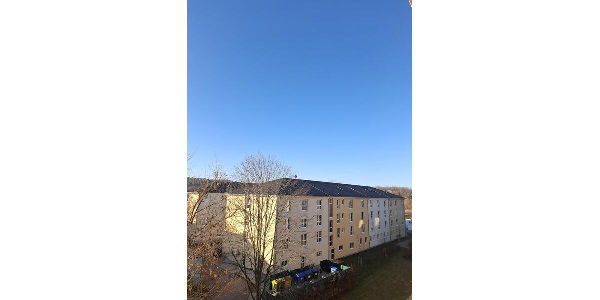 Etagenwohnung Glauchau - 4 Zimmer, 67 m&sup2;, 470&euro; | Angebot:25606760