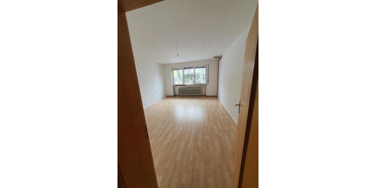 Erdgeschoßwohnung Neustadt am Rübenberge - 3 Zimmer, 126 m&sup2;, 1.008&euro; | Angebot:25858502