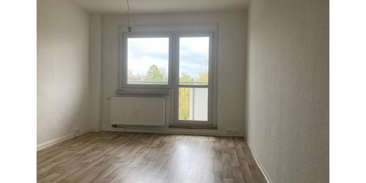 Etagenwohnung Döbeln - 1 Zimmer, 30 m&sup2;, 210&euro; | Angebot:26336985