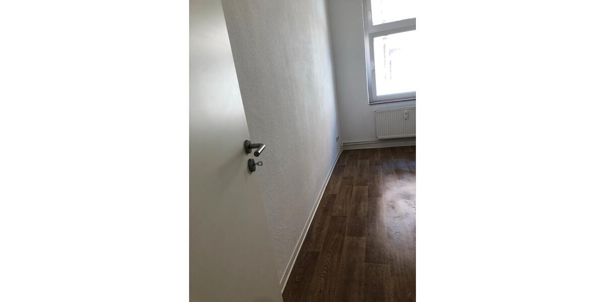 Hochparterre Dessau-Roßlau Dessau - 1 Zimmer, 52 m&sup2;, 450&euro; | Angebot:26489809