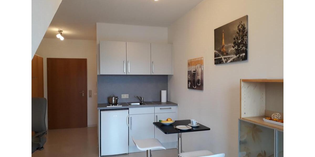 Dachgeschoßwohnung Holzkirchen - 1 Zimmer, 22 m&sup2;, 270&euro; | Angebot:24815268