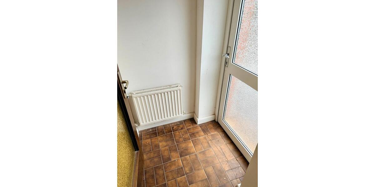 Erdgeschoßwohnung Schenefeld - 3 Zimmer, 180 m&sup2;, 900&euro; | Angebot:24781269