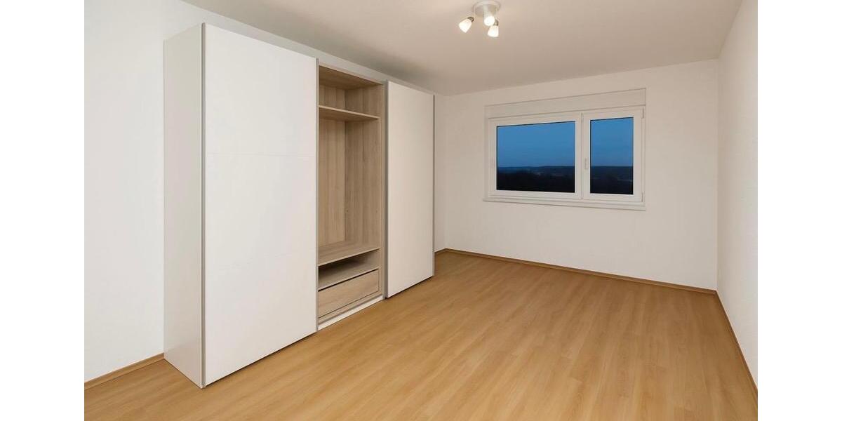 Etagenwohnung Rudolstadt - 4 Zimmer, 70 m&sup2;, 570&euro; | Angebot:25965216