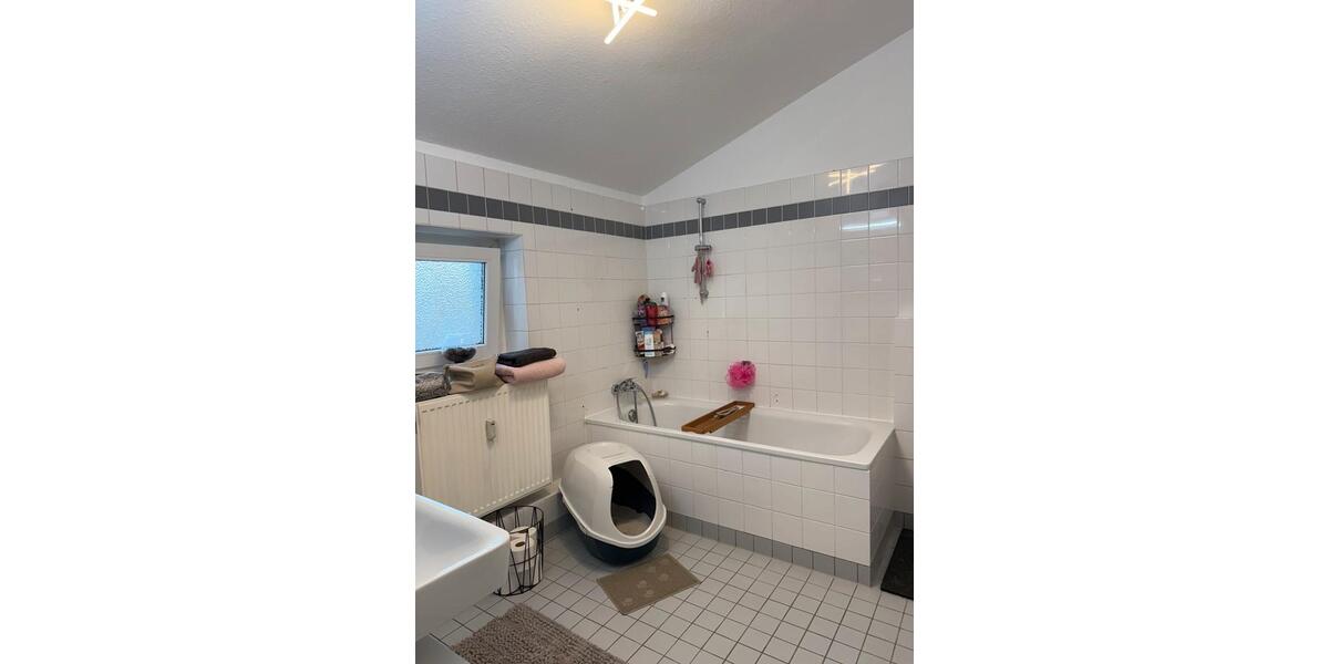 Dachgeschoßwohnung Braunschweig Timmerlah-Geitelde-Stiddien - 3.5 Zimmer, 82 m&sup2;, 985&euro; | Angebot:26251214