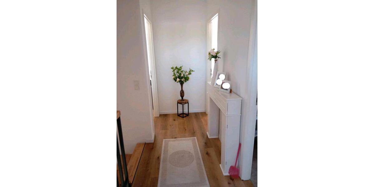 Etagenwohnung Storkow (Mark) - 4 Zimmer, 115 m&sup2;, 1.600&euro; | Angebot:26610526