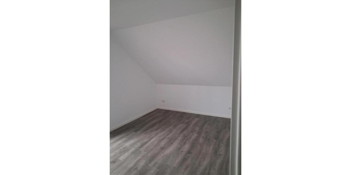 Dachgeschoßwohnung Bassum - 3 Zimmer, 85 m&sup2;, 950&euro; | Angebot:26021989