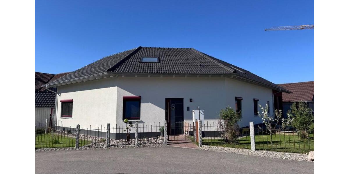 Bungalow Stetten - 4 Zimmer, 153 m&sup2;, 1.900&euro; | Angebot:24385423