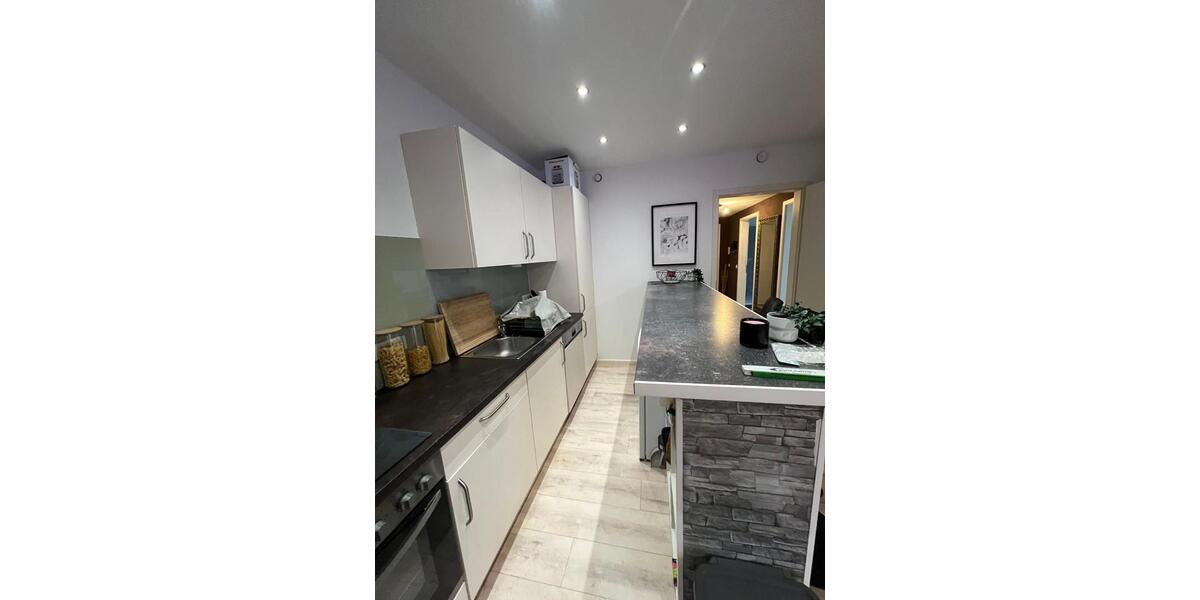 Dachgeschoßwohnung Uetersen - 2 Zimmer, 74 m&sup2;, 950&euro; | Angebot:25782418