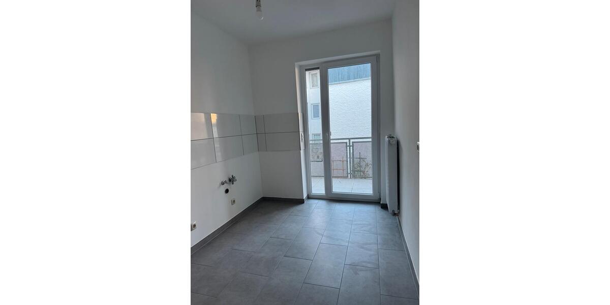 Kernsanierte 2-Zimmer-Wohnung mit Balkon in Wolfenbüttel 2 zimmer