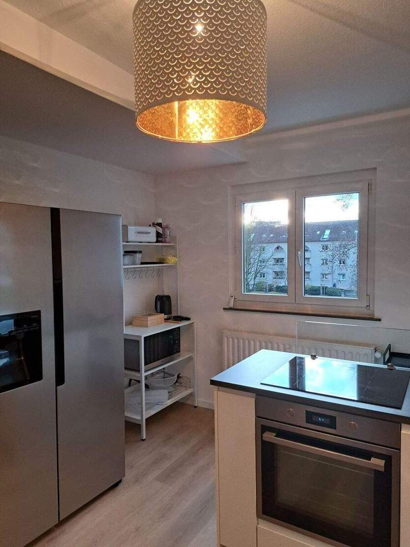 Zi. 2 in möbl. 3er WG ( only male) - nach Kernsanierung - Denkmalsiedlung 