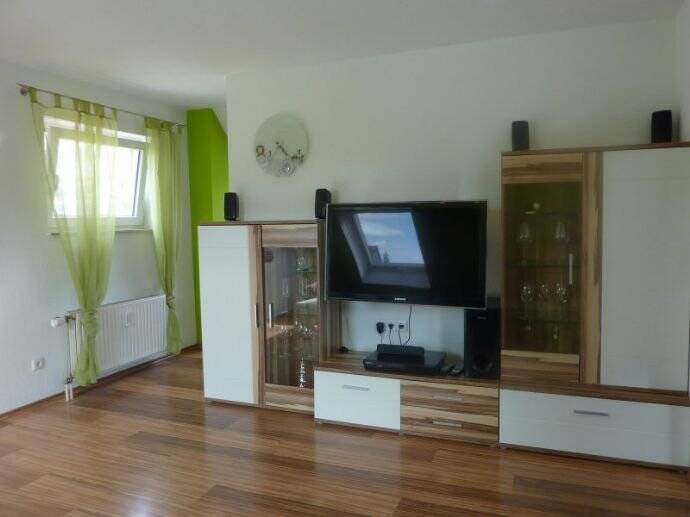 Etagenwohnung Heilbronn - 2 Zimmer, 80 m&sup2;, 1.300&euro; | Angebot:26107225