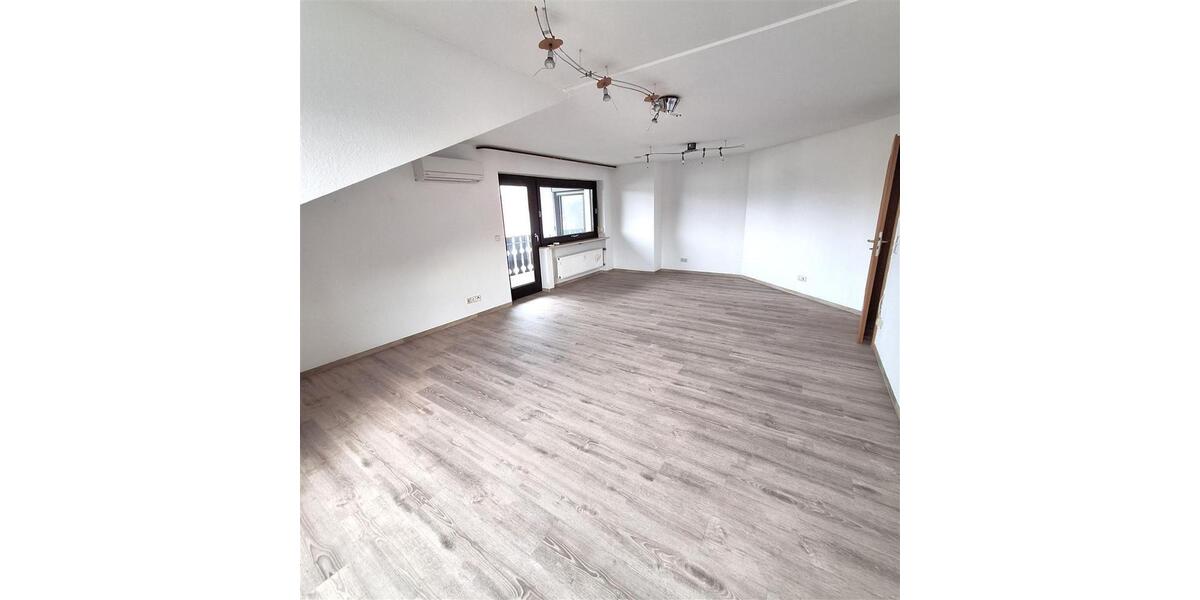 Etagenwohnung Allersberg Eismannsdorf - 3 Zimmer, 100 m&sup2;, 960&euro; | Angebot:25918691
