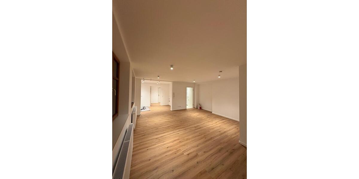 2-Zimmer-Wohnung Stadtamhof- Erstbezug nach Komplettsanierung! 2 zimmer