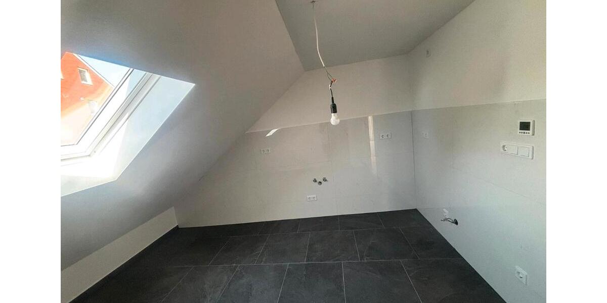 Dachgeschoßwohnung Sulingen - 4 Zimmer, 100 m&sup2;, 850&euro; | Angebot:26324448