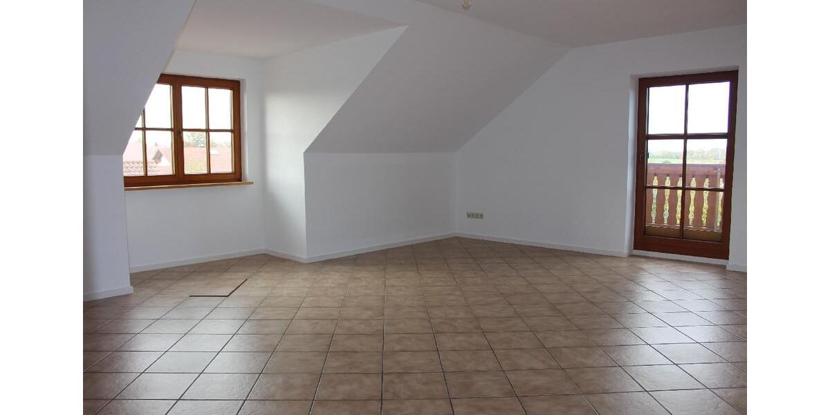 Dachgeschoßwohnung Reichling - 4 Zimmer, 137 m&sup2;, 1.150&euro; | Angebot:25852500