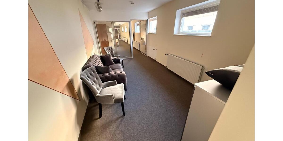 Wohnen auf Zeit Blomberg - 4 Zimmer, 100 m&sup2;, 15&euro; | Angebot:26044466