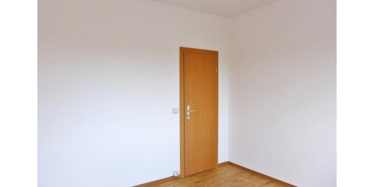 Etagenwohnung Limbach-Oberfrohna Oberfrohna - 2 Zimmer, 55 m&sup2;, 270&euro; | Angebot:26295085