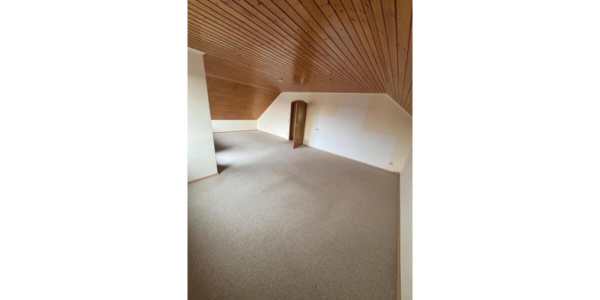 Mehrfamilienhaus, Wohnhaus Weiden in der Oberpfalz - 3 Zimmer, 80 m&sup2;, 948&euro; | Angebot:24996689