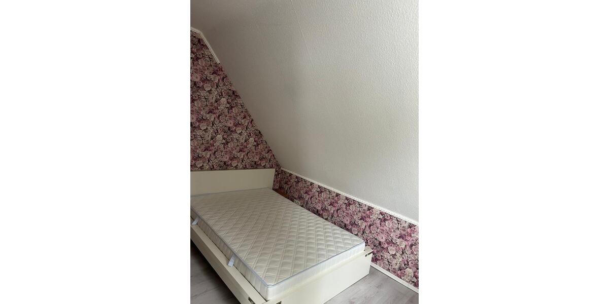 Doppelhaushälfte Burgwedel - 4 Zimmer, 116 m&sup2;, 1.100&euro; | Angebot:25105729