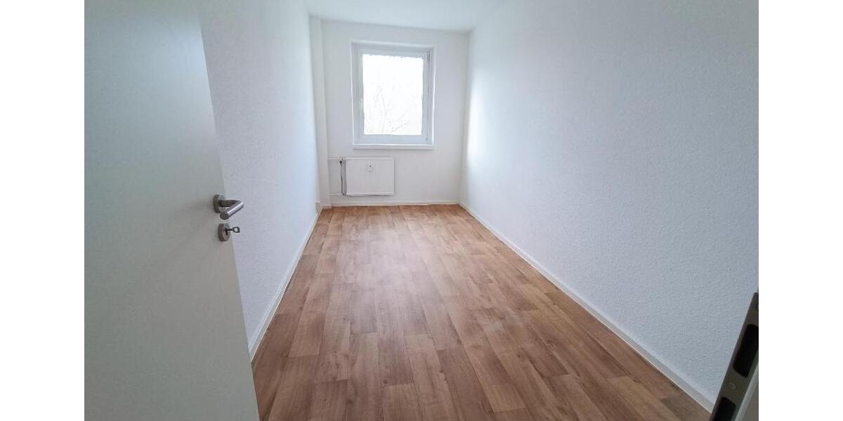 Etagenwohnung Bernburg (Saale) - 4 Zimmer, 70 m&sup2;, 533&euro; | Angebot:26162217