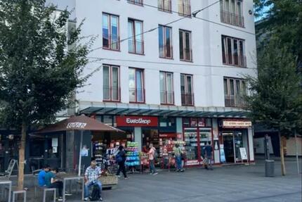 Helle 2 ZKB in Innenstadt mit Küche und Fahrstuhl 2 zimmer