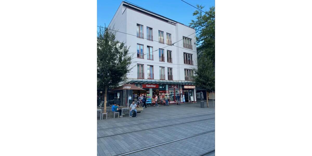 Helle 2 ZKB in Innenstadt mit Küche und Fahrstuhl 2 zimmer