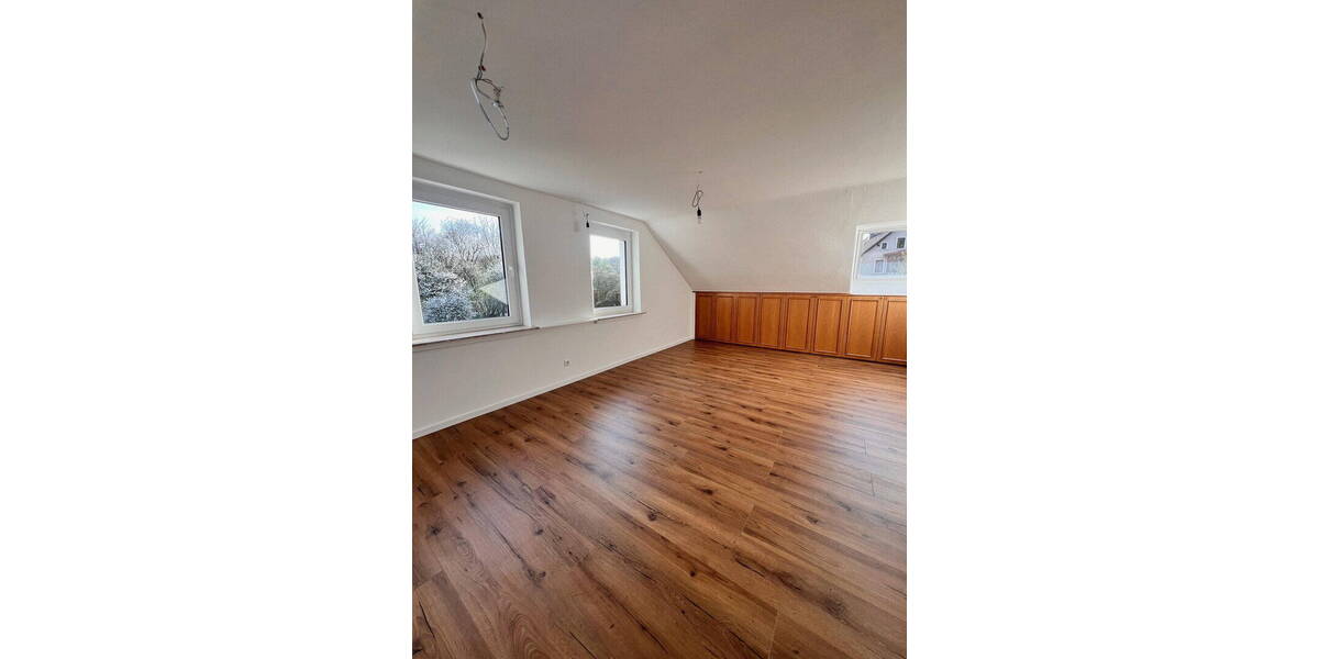 Einfamilienhaus Bielefeld Innenstadt - 9 Zimmer, 230 m&sup2;, 3.550&euro; | Angebot:26155754