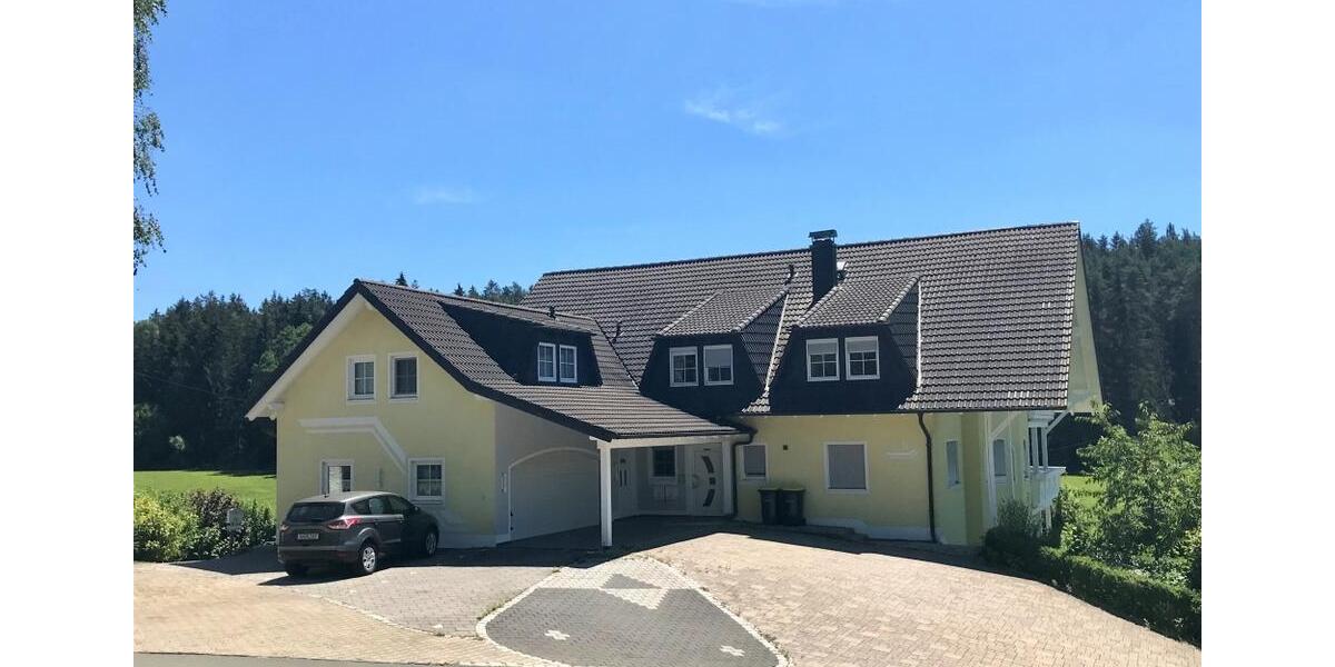 Dachgeschoßwohnung Pegnitz - 4 Zimmer, 158 m&sup2;, 1.090&euro; | Angebot:24772395