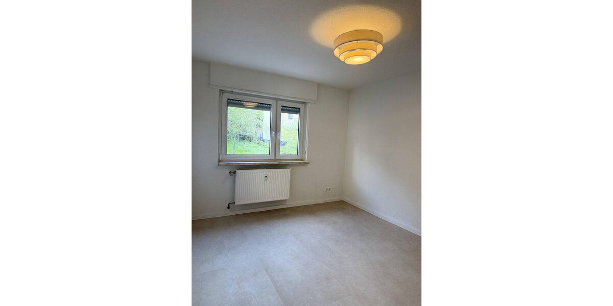 Etagenwohnung Annweiler am Trifels Annweiler - 3 Zimmer, 65 m&sup2;, 700&euro; | Angebot:26549973