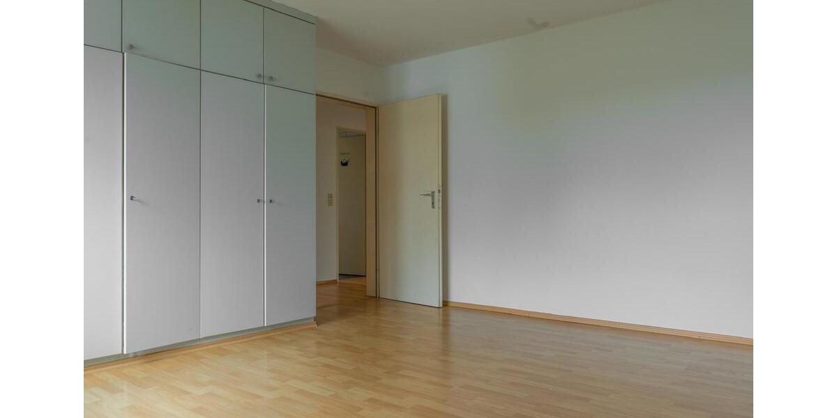 Etagenwohnung Bad Hersfeld - 4 Zimmer, 102 m&sup2;, 1.200&euro; | Angebot:26684227
