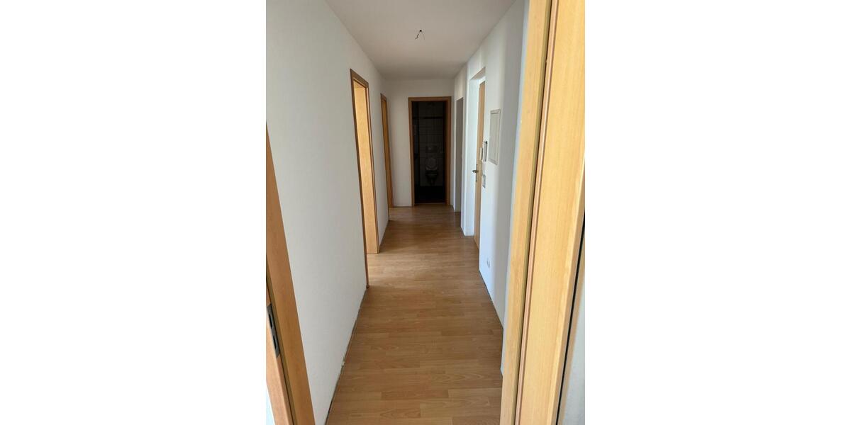 Etagenwohnung Forst (Lausitz) - 3 Zimmer, 78 m&sup2;, 460&euro; | Angebot:26624837