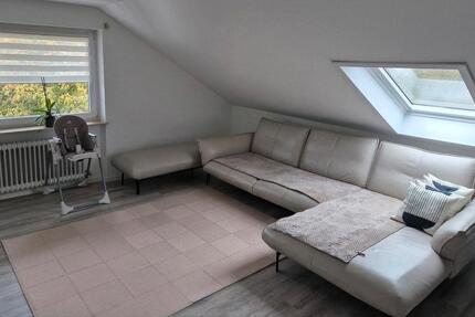 Dachgeschosswohnung in Stupferich zimmer