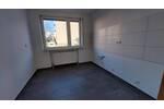 Helle 3 Zimmer mit Balkon und Aussenstellplatz