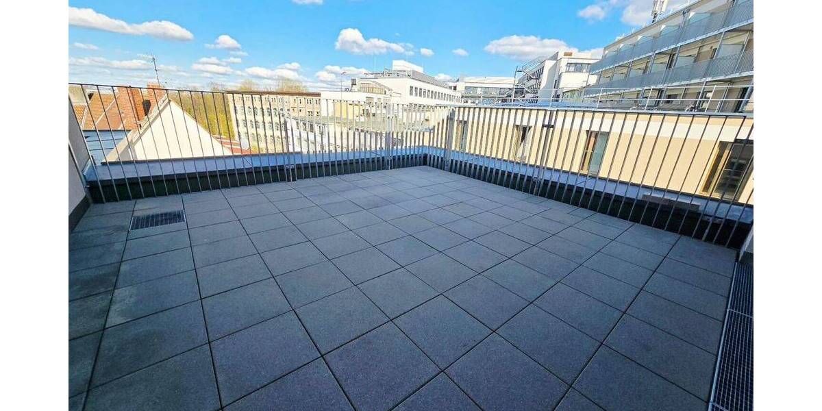 Etagenwohnung Nürnberg Gleißbühl - 3 Zimmer, 118 m&sup2;, 1.750&euro; | Angebot:25957436