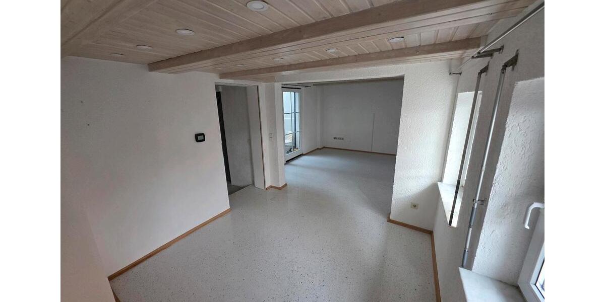 Etagenwohnung Bad Saulgau - 3 Zimmer, 80 m&sup2;, 880&euro; | Angebot:25351941