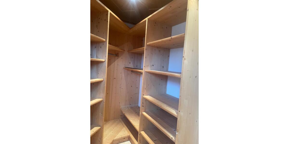 Dachgeschoßwohnung Emskirchen - 3 Zimmer, 105 m&sup2;, 750&euro; | Angebot:24271606