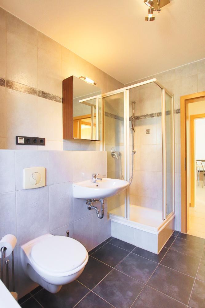 möblierte 2 ZKBB* 5.OG* Aufzug* el. Rolläden* EBK* TG* Westbalkon* Frankfurt-Am Rebstockpark
