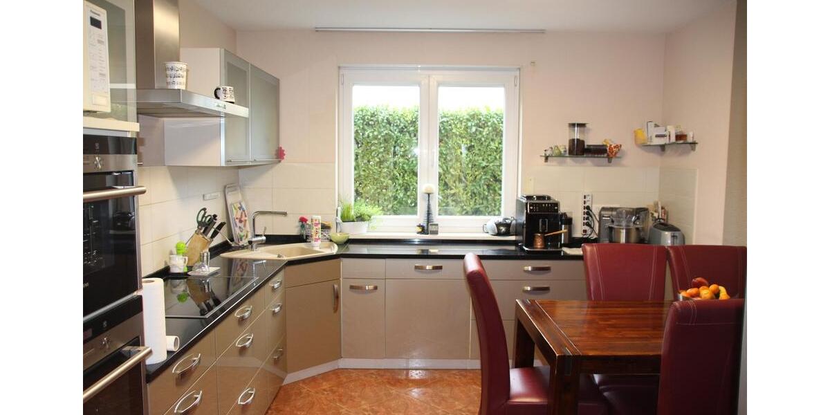 Einfamilienhaus Frankfurt am Main Kalbach - 11 Zimmer, 226 m&sup2;, 4.450&euro; | Angebot:25858316